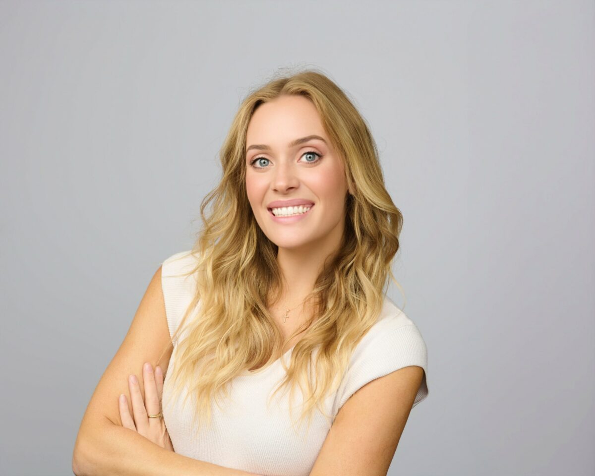 Megan headshot